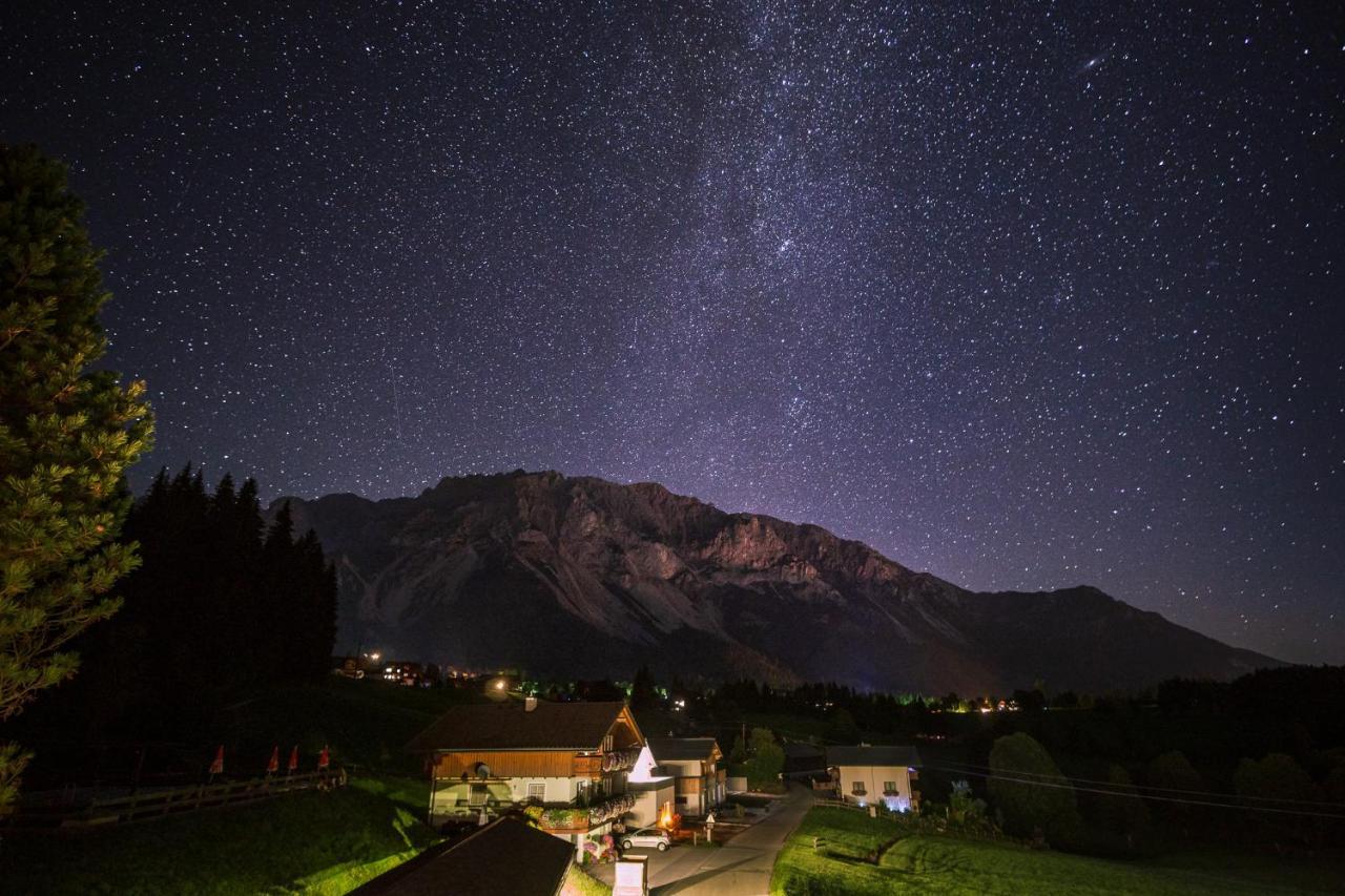 Hotel Tischlbergerhof Ramsau am Dachstein Bagian luar foto