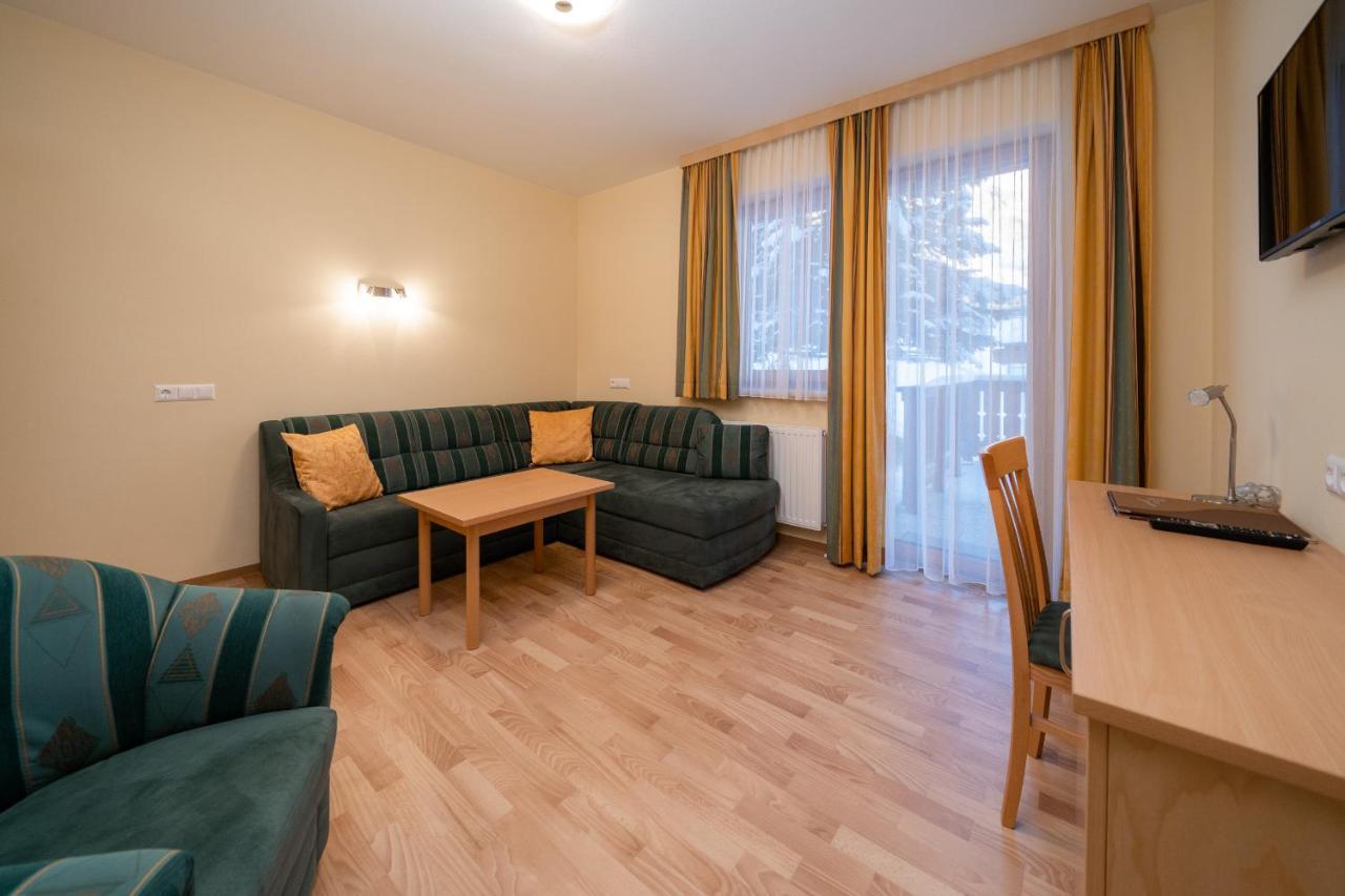 Hotel Tischlbergerhof Ramsau am Dachstein Bagian luar foto